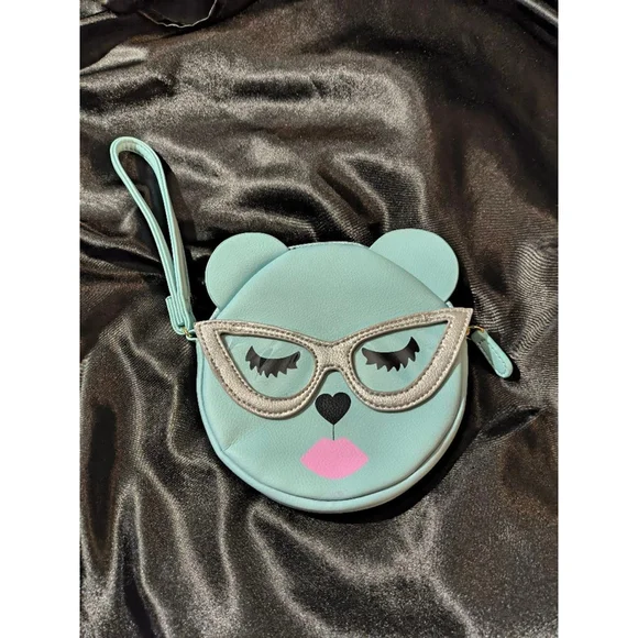 Betsey Johnson Circular Wristlet - Picture 2 of 6